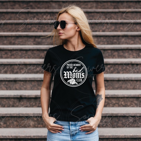bad MOMS club Graphic Tee - Picture 2 of 3